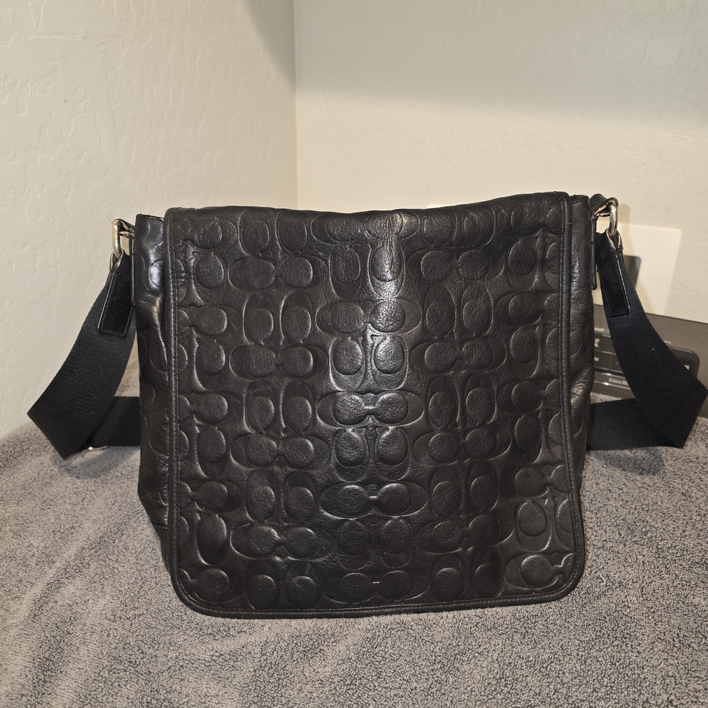 Black COACH  Leather Womens Crossbody Purse